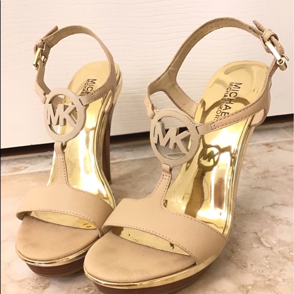 Micheal Kors Cream Platforms